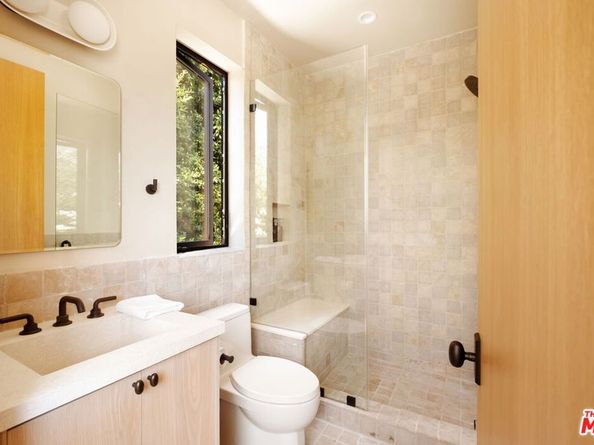 636 N Laurel Avenue, Los Angeles CA 90048