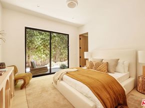 636 N Laurel Avenue, Los Angeles CA 90048