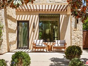 636 N Laurel Avenue, Los Angeles CA 90048