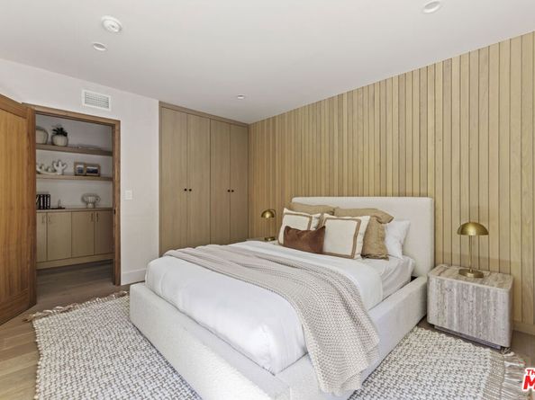 11747 Canton Place, Studio City CA 91604