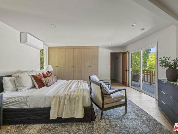 11747 Canton Place, Studio City CA 91604