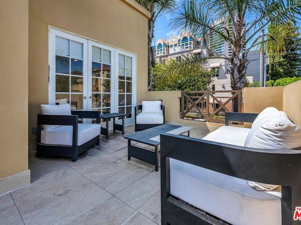 10555 ASHTON Avenue 201, Los Angeles CA 90024