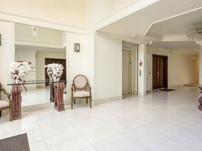 10555 ASHTON Avenue 201, Los Angeles CA 90024