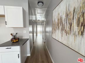 2526 W 21st Street, Los Angeles CA 90018