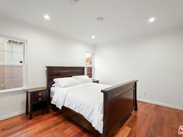 5324 Irvine Avenue, Valley Village CA 91601