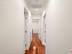 5324 Irvine Avenue, Valley Village CA 91601