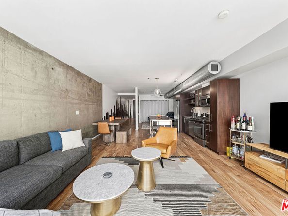 1111 S Grand Avenue 1111, Los Angeles CA 90015