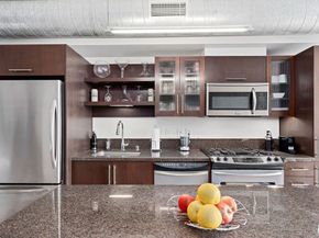 1111 S Grand Avenue 1111, Los Angeles CA 90015