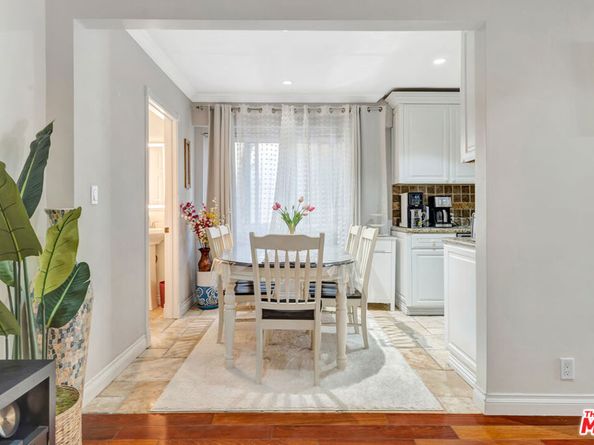 4610 Densmore Avenue 105, Encino CA 91436