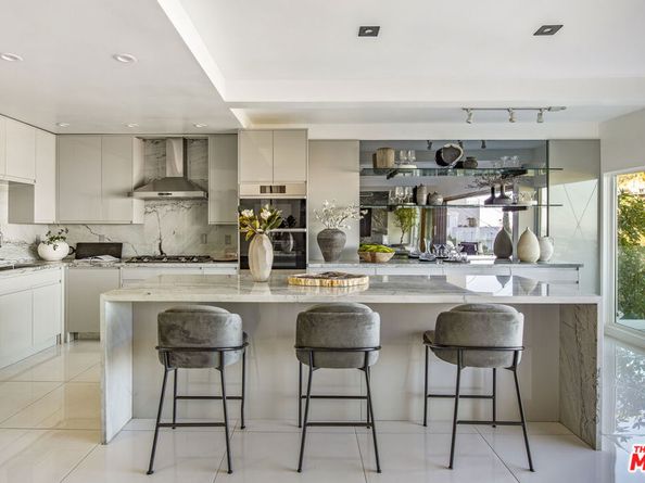 8638 Hollywood Boulevard, Los Angeles CA 90069