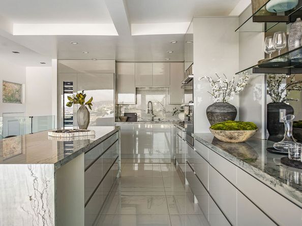 8638 Hollywood Boulevard, Los Angeles CA 90069