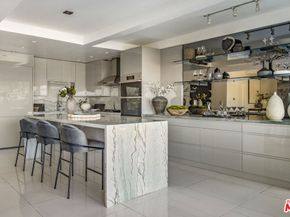 8638 Hollywood Boulevard, Los Angeles CA 90069