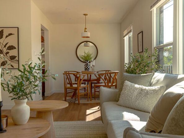 2046 1/2 S Burnside Avenue, Los Angeles CA 90016