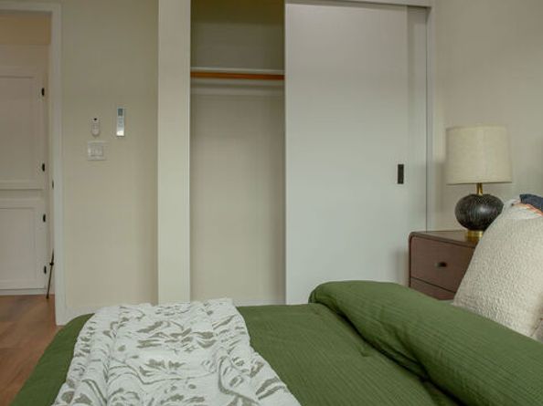 2046 1/2 S Burnside Avenue, Los Angeles CA 90016