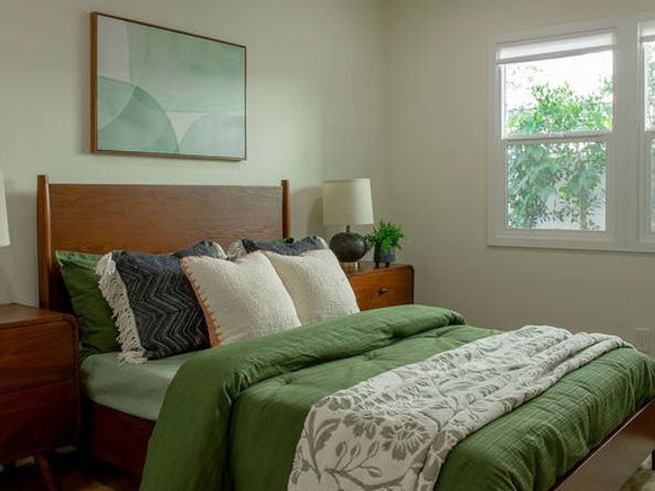 2046 1/2 S Burnside Avenue, Los Angeles CA 90016