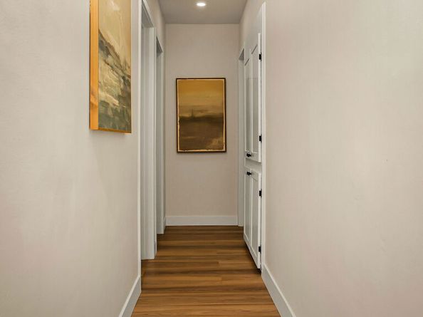 2046 1/2 S Burnside Avenue, Los Angeles CA 90016