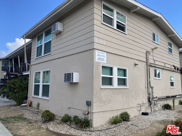 11903 Vanowen Street, North Hollywood CA 91605