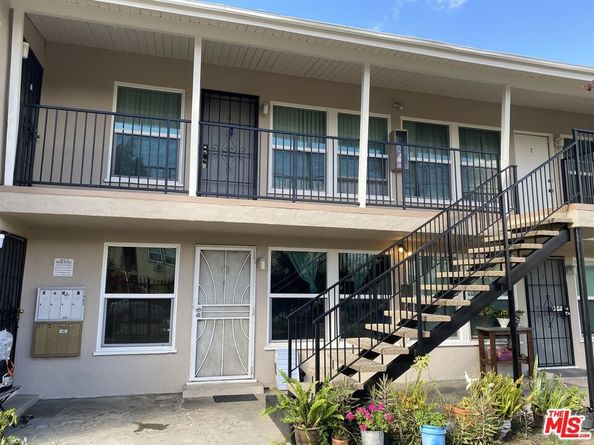 11903 Vanowen Street, North Hollywood CA 91605