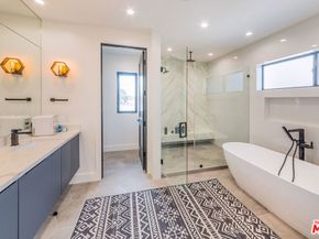 3932 Glencoe Avenue, Venice CA 90291