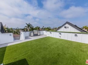 3932 Glencoe Avenue, Venice CA 90291