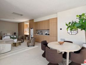 528 Marguerita Avenue, Santa Monica CA 90402