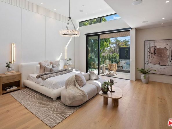 528 Marguerita Avenue, Santa Monica CA 90402