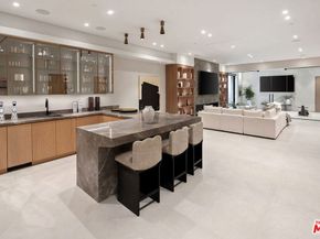 528 Marguerita Avenue, Santa Monica CA 90402