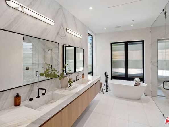 528 Marguerita Avenue, Santa Monica CA 90402