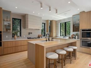 528 Marguerita Avenue, Santa Monica CA 90402