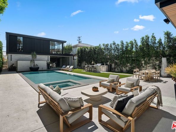 528 Marguerita Avenue, Santa Monica CA 90402