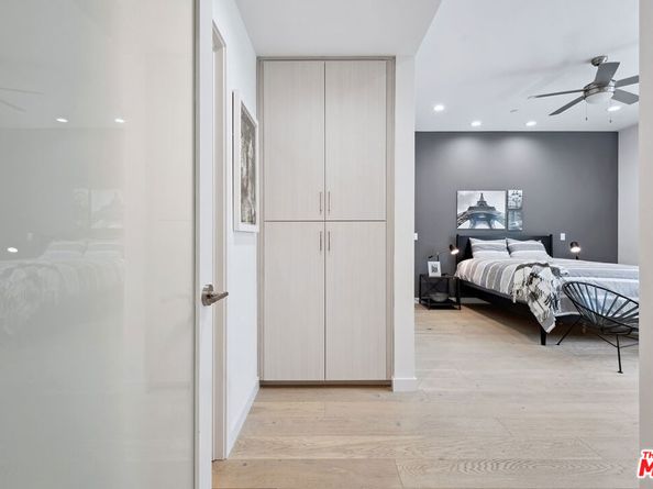 1746 Garfield Place 202, Los Angeles CA 90028