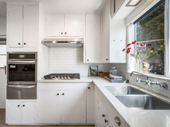 300 La Follette Drive, Los Angeles CA 90042