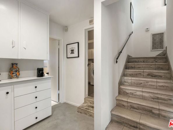 300 La Follette Drive, Los Angeles CA 90042