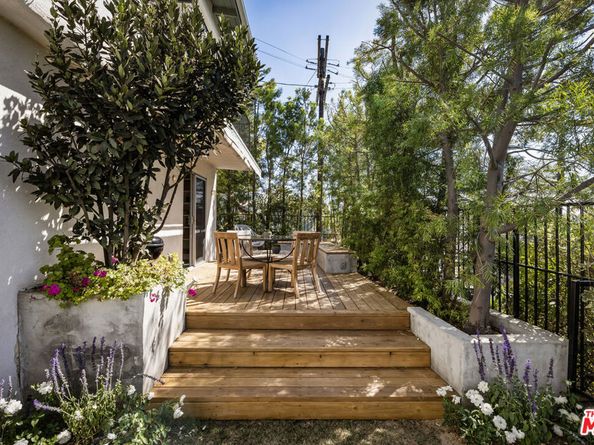 300 La Follette Drive, Los Angeles CA 90042