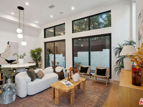 6325 Primrose Avenue, Los Angeles CA 90068
