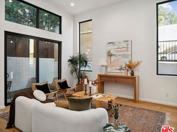 6325 Primrose Avenue, Los Angeles CA 90068