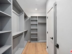 6325 Primrose Avenue, Los Angeles CA 90068