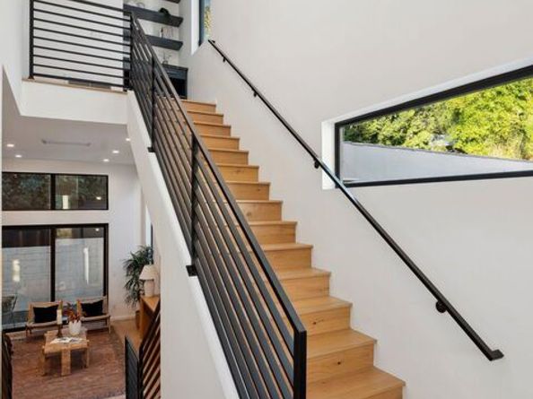 6325 Primrose Avenue, Los Angeles CA 90068