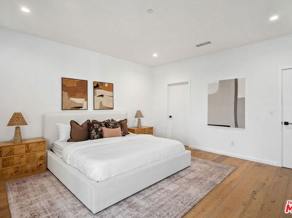 6325 Primrose Avenue, Los Angeles CA 90068