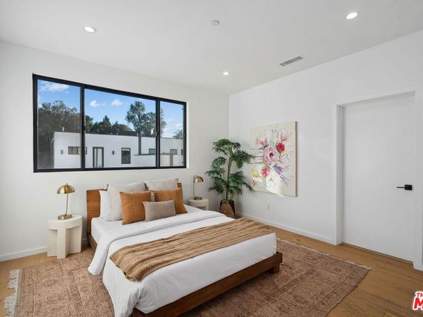 6325 Primrose Avenue, Los Angeles CA 90068