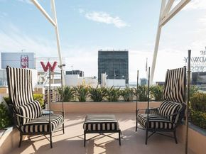 6253 Hollywood Boulevard 402, Los Angeles CA 90028