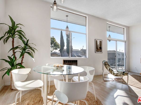 1045 N Ardmore Avenue, Los Angeles CA 90029