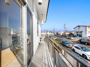 1045 N Ardmore Avenue, Los Angeles CA 90029