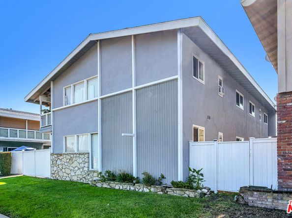 3706 Redondo Beach Boulevard, Torrance CA 90504