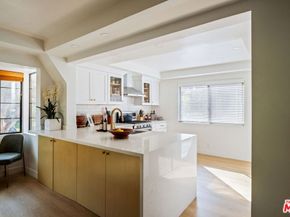 207 S Oakland Avenue A, Pasadena CA 91101