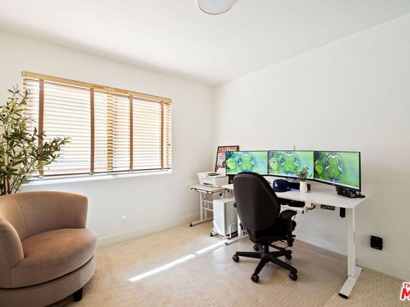 207 S Oakland Avenue A, Pasadena CA 91101