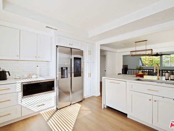 207 S Oakland Avenue A, Pasadena CA 91101