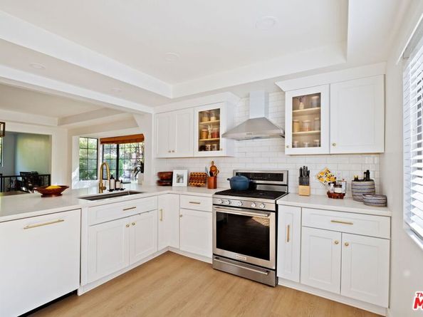 207 S Oakland Avenue A, Pasadena CA 91101