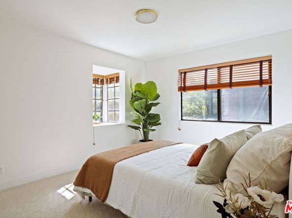 207 S Oakland Avenue A, Pasadena CA 91101