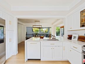 207 S Oakland Avenue A, Pasadena CA 91101